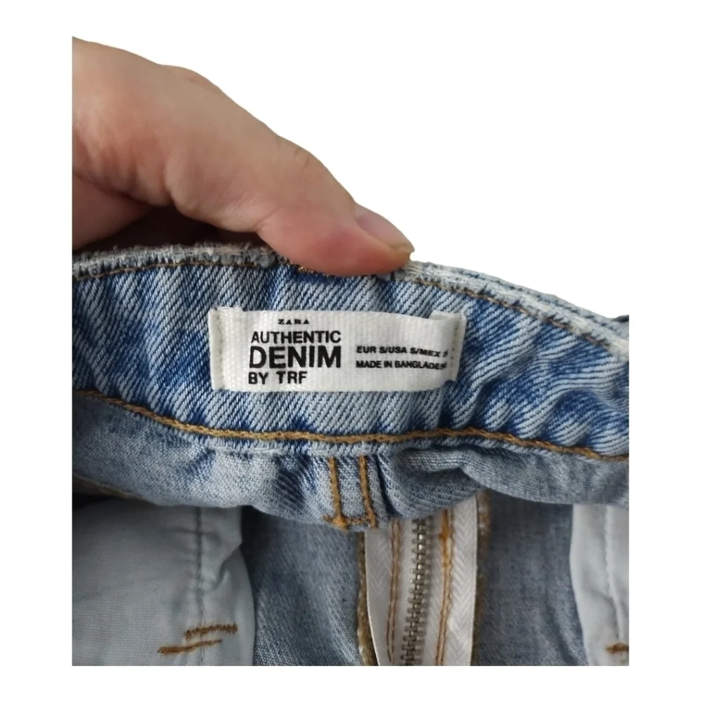 Zara Authentic Denim by TRF‎ Zip up Light Wash Denim Mini Skirt Size S